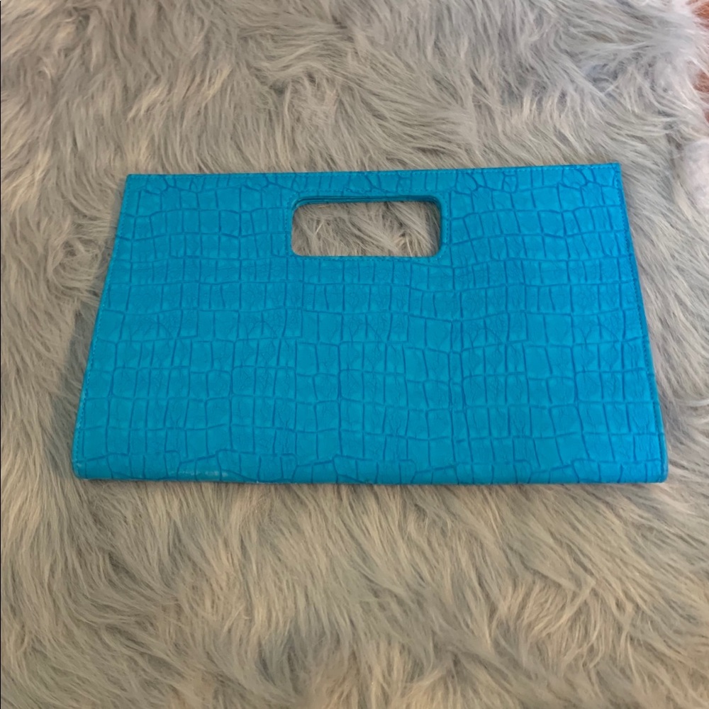 Purse - Picture 2 of 3